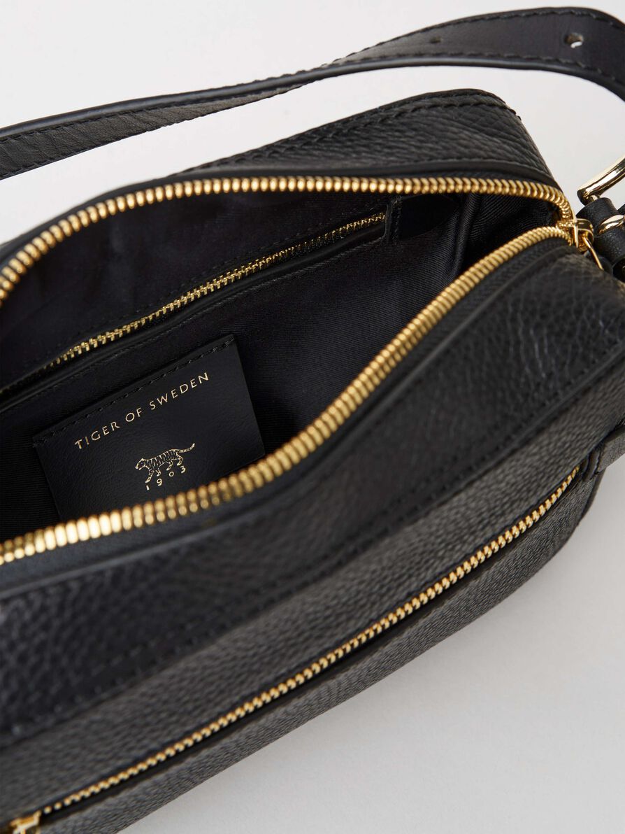 Kiva Leather Bag – Santa's Luxury